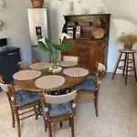 Appartement Maison De Village 5 Vacanciers Chez Néné Et Bibi Roquemaure (Gard)