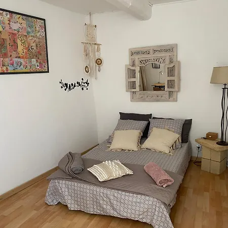 Maison De Village 5 Vacanciers Chez Nene Et Bibi * Roquemaure (Gard)