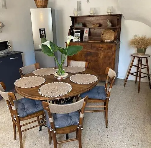 Апартаменты Maison De Village 5 Vacanciers Chez Nene Et Bibi Рокемор